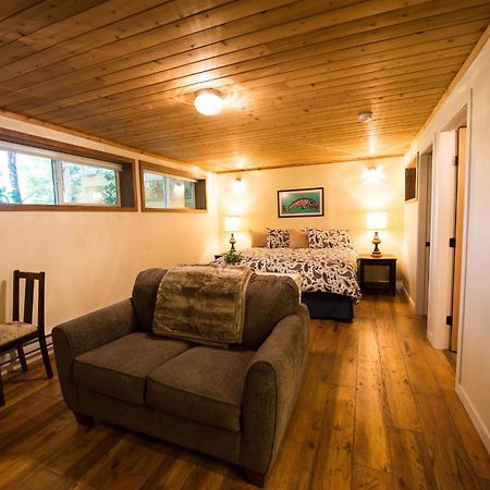 Skeena River House Bed & Breakfast Terrace Luaran gambar